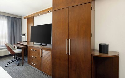 Courtyard by Marriott Los Angeles Woodland Hills