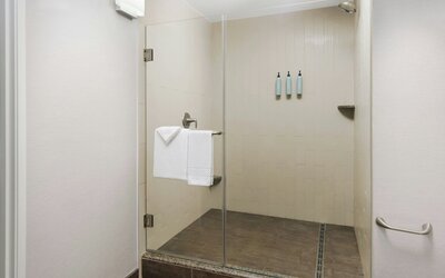 Courtyard by Marriott Los Angeles Woodland Hills