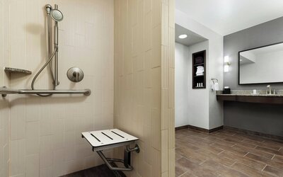 Courtyard by Marriott Los Angeles Woodland Hills