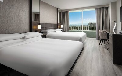 Warner Center Marriott Woodland Hills