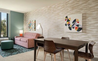 Home2 Suites By Hilton Woodland Hills