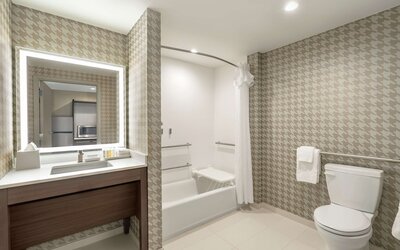 Home2 Suites By Hilton Woodland Hills