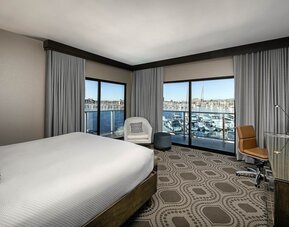 Marina del Rey Hotel