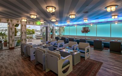 Marina del Rey Hotel