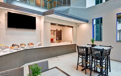 Embassy Suites by Hilton Miami International Airport