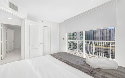 Chic Brickell Condos – Prime Location
