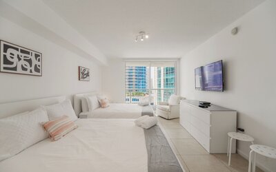Chic Brickell Condos – Prime Location