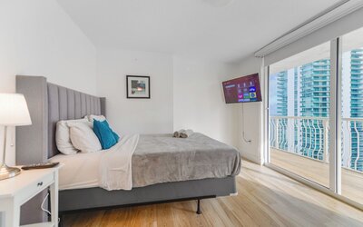Chic Brickell Condos – Prime Location