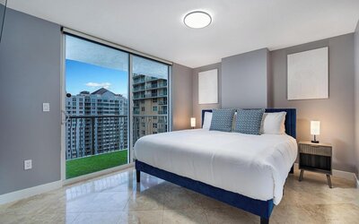 Chic Brickell Condos – Prime Location
