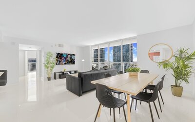 Chic Brickell Condos – Prime Location