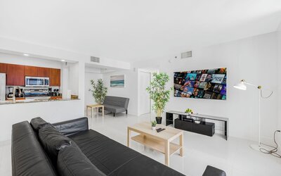 Chic Brickell Condos – Prime Location