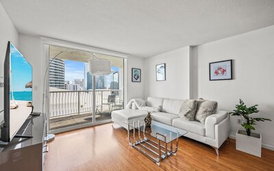 Chic Brickell Condos – Prime Location