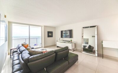Chic Brickell Condos – Prime Location