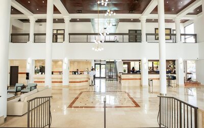 Regency Miami Airport by Sonesta