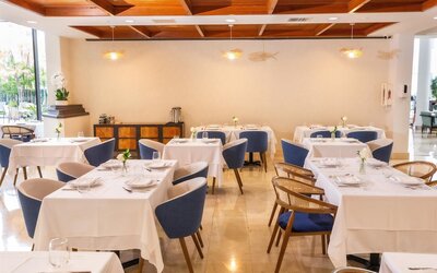 Regency Miami Airport by Sonesta