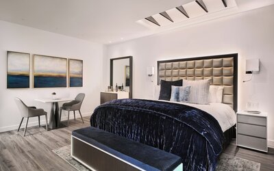 Sunset Marquis
