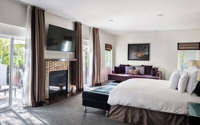 Sunset Marquis