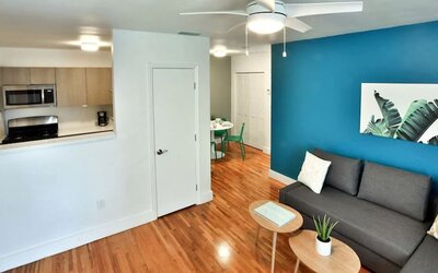 Broadway Suites Downtown by RocketStay