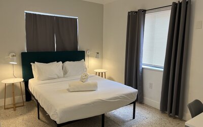Broadway Suites Downtown by RocketStay