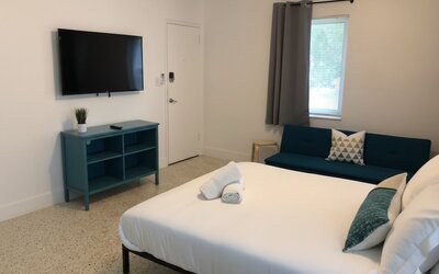 Broadway Suites Downtown by RocketStay