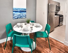 Broadway Suites Downtown by RocketStay