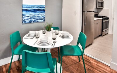 Broadway Suites Downtown by RocketStay