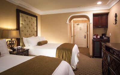 Best Western Plus Sunset Plaza Hotel