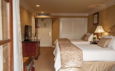 Best Western Plus Sunset Plaza Hotel