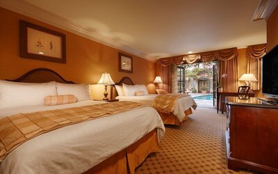Best Western Plus Sunset Plaza Hotel