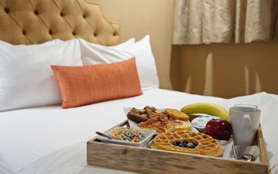 Best Western Plus Sunset Plaza Hotel