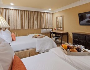 Best Western Plus Sunset Plaza Hotel