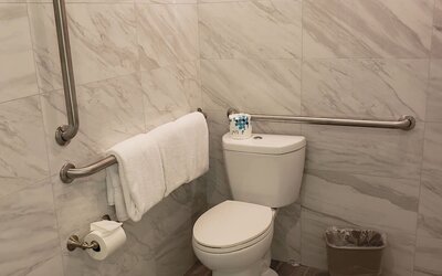 Best Western Plus Sunset Plaza Hotel