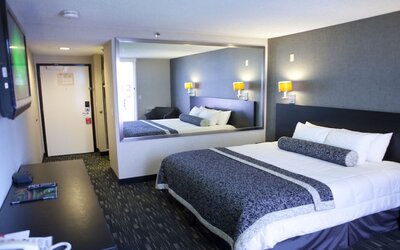 Ramada Plaza by Wyndham West Hollywood Hotel & Suites