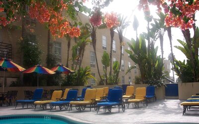 Ramada Plaza by Wyndham West Hollywood Hotel & Suites