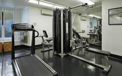 Ramada Plaza by Wyndham West Hollywood Hotel & Suites