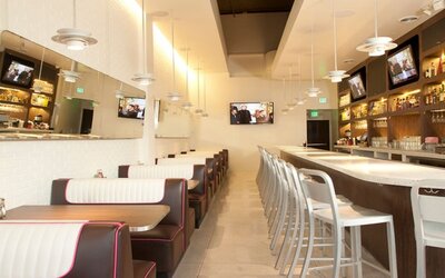 Ramada Plaza by Wyndham West Hollywood Hotel & Suites