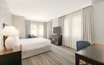 Jamaica Bay Inn Marina Del Rey,Tapestry Collection by Hilton
