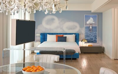 The Valorian Los Angeles, Curio Collection by Hilton