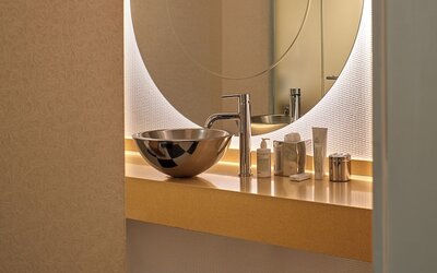 The Valorian Los Angeles, Curio Collection by Hilton