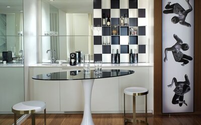 The Valorian Los Angeles, Curio Collection by Hilton