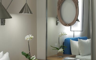 The Valorian Los Angeles, Curio Collection by Hilton