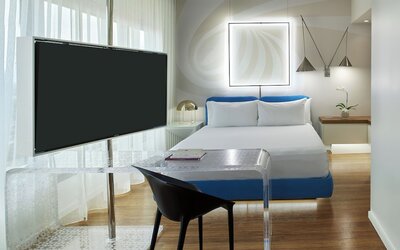 The Valorian Los Angeles, Curio Collection by Hilton