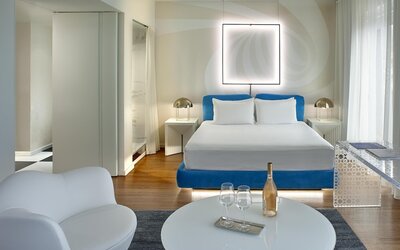 The Valorian Los Angeles, Curio Collection by Hilton