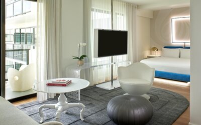 The Valorian Los Angeles, Curio Collection by Hilton