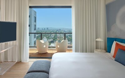 The Valorian Los Angeles, Curio Collection by Hilton