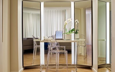 The Valorian Los Angeles, Curio Collection by Hilton