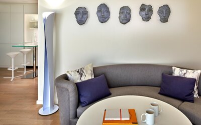 The Valorian Los Angeles, Curio Collection by Hilton
