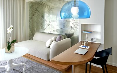 The Valorian Los Angeles, Curio Collection by Hilton