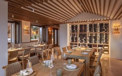 The Valorian Los Angeles, Curio Collection by Hilton