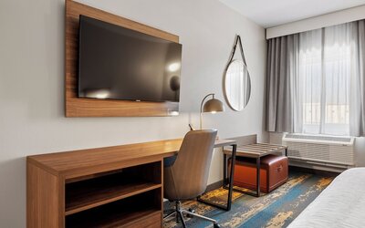 La Quinta Inn & Suites by Wyndham La Habra